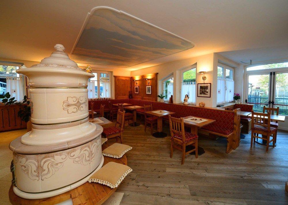 Hotel Garni Sottobosco Dimaro Exteriör bild